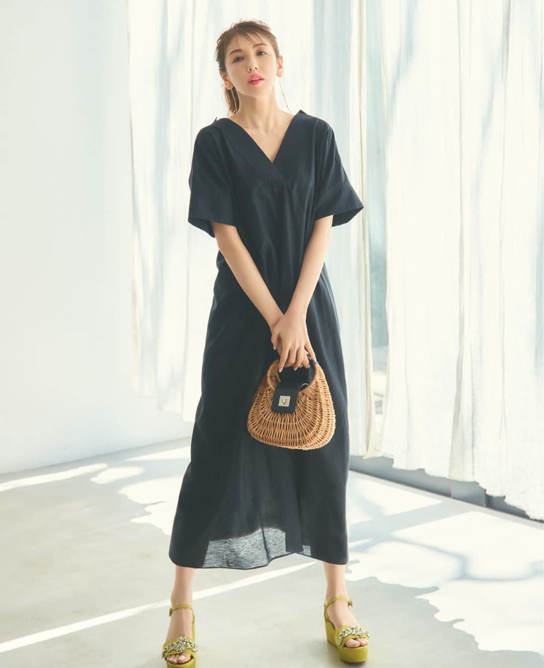 美香さんのインスタグラム写真 - (美香Instagram)「@celford_official 2020ss どのお洋服も美しい。 セルフォード大好きです。 #celford」5月30日 14時42分 - mikaofficial99