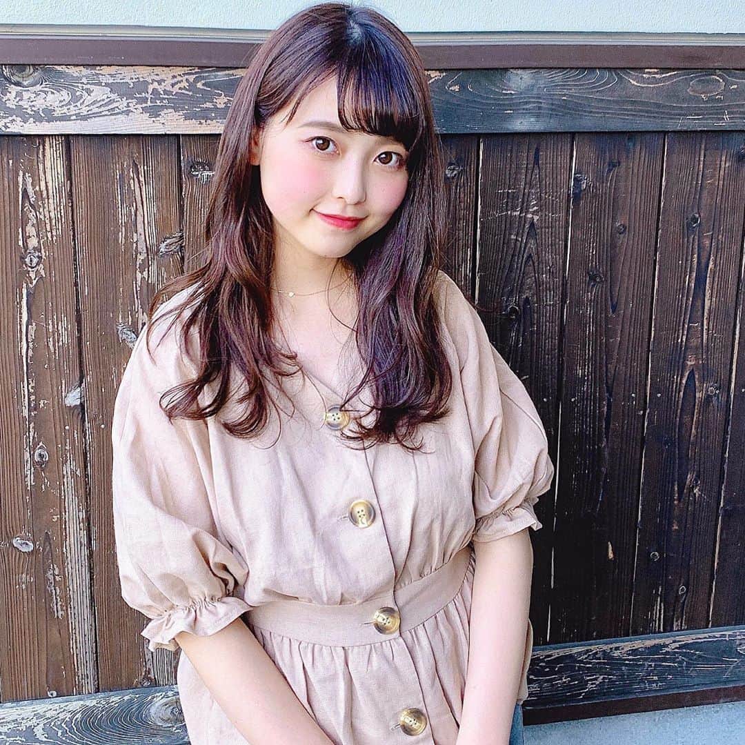 のインスタグラム：「. 髪色いい感じ〜🐱❤️ . 早くお出かけしたいなぁ。。」