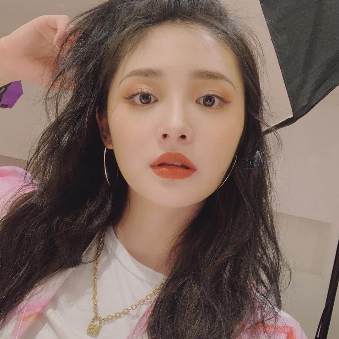 チュ・ギョルギョンさんのインスタグラム写真 - (チュ・ギョルギョンInstagram)「💄💕」5月30日 15時54分 - zhou_jieqiong1216