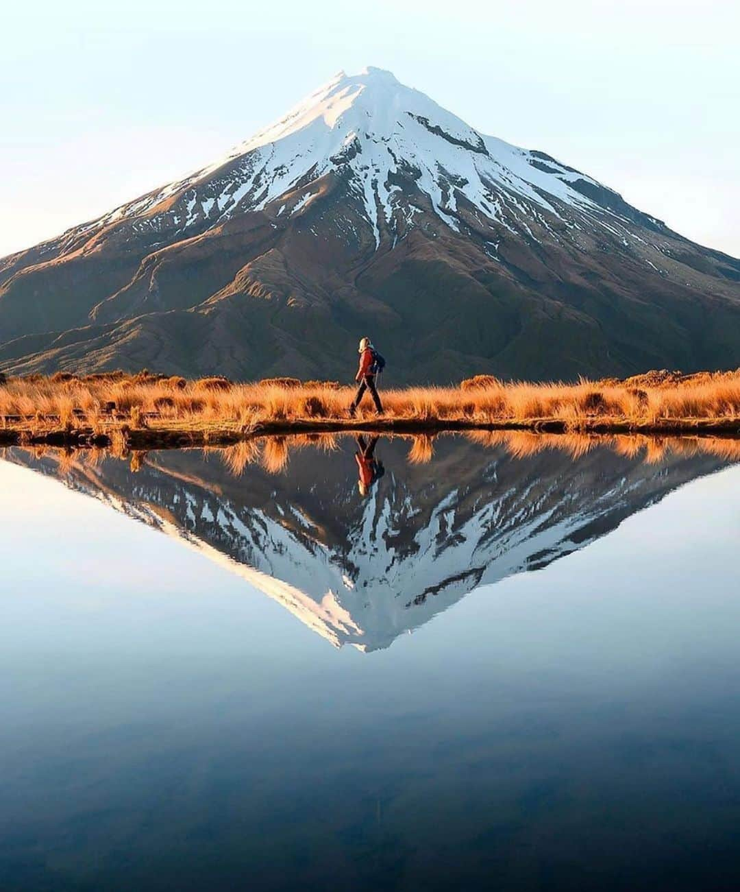 Earth Picsさんのインスタグラム写真 - (Earth PicsInstagram)「Time to reflect! Photo by @alex_stead」5月30日 16時22分 - earthpix