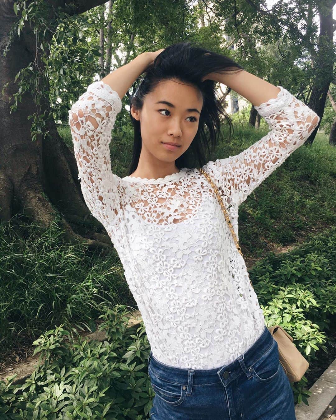 芦田ユリナのインスタグラム：「🌿✨ #ootd #IsabelMarant #ComptoirdesCotonniers #Tokyo」