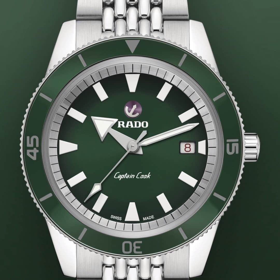 ラドーのインスタグラム：「Magic can be found in a single moment, a single second. With a Rado Captain Cook you’ll feel it. #RadoCaptainCook #Feelit」
