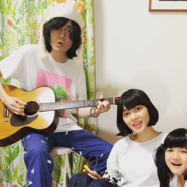 山口尚美のインスタグラム：「中学の頃から大好きなZabadakの曲 「私は羊」をこうやって歌えるとは 有り難すぎる…本編は @seiichinagai を見てね🐑💕」