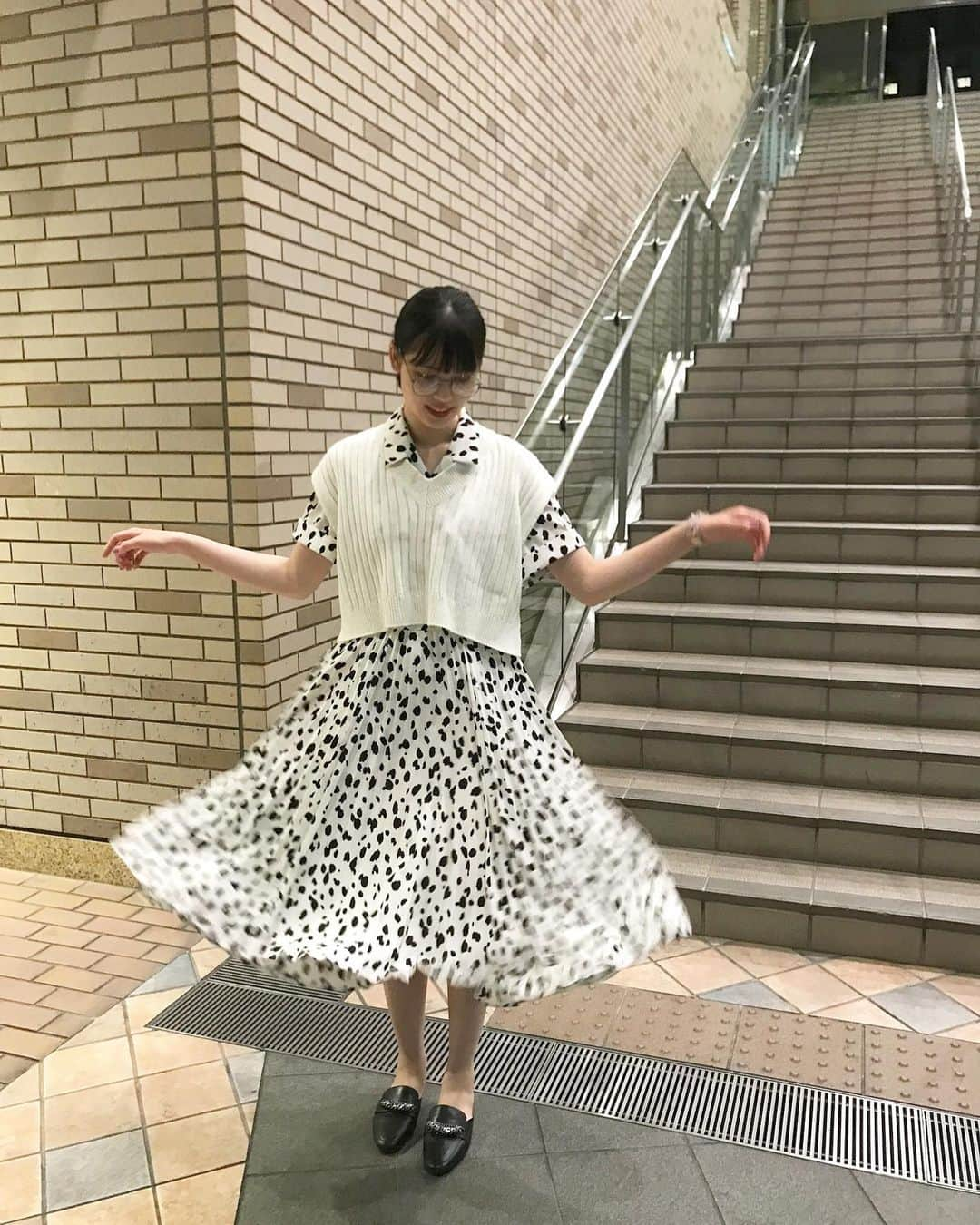 松岡花佳さんのインスタグラム写真 - (松岡花佳Instagram)「ちょっとだけ飛んでるみたいじゃない？  これからはインスタいっぱい更新します  ちなみに去年の写真です  ここのコメントなに書いたらいいのか分からないですけど沢山書きたいなって思ってます。 🥰  #87コーデ」5月30日 19時47分 - hanakamatsuoka