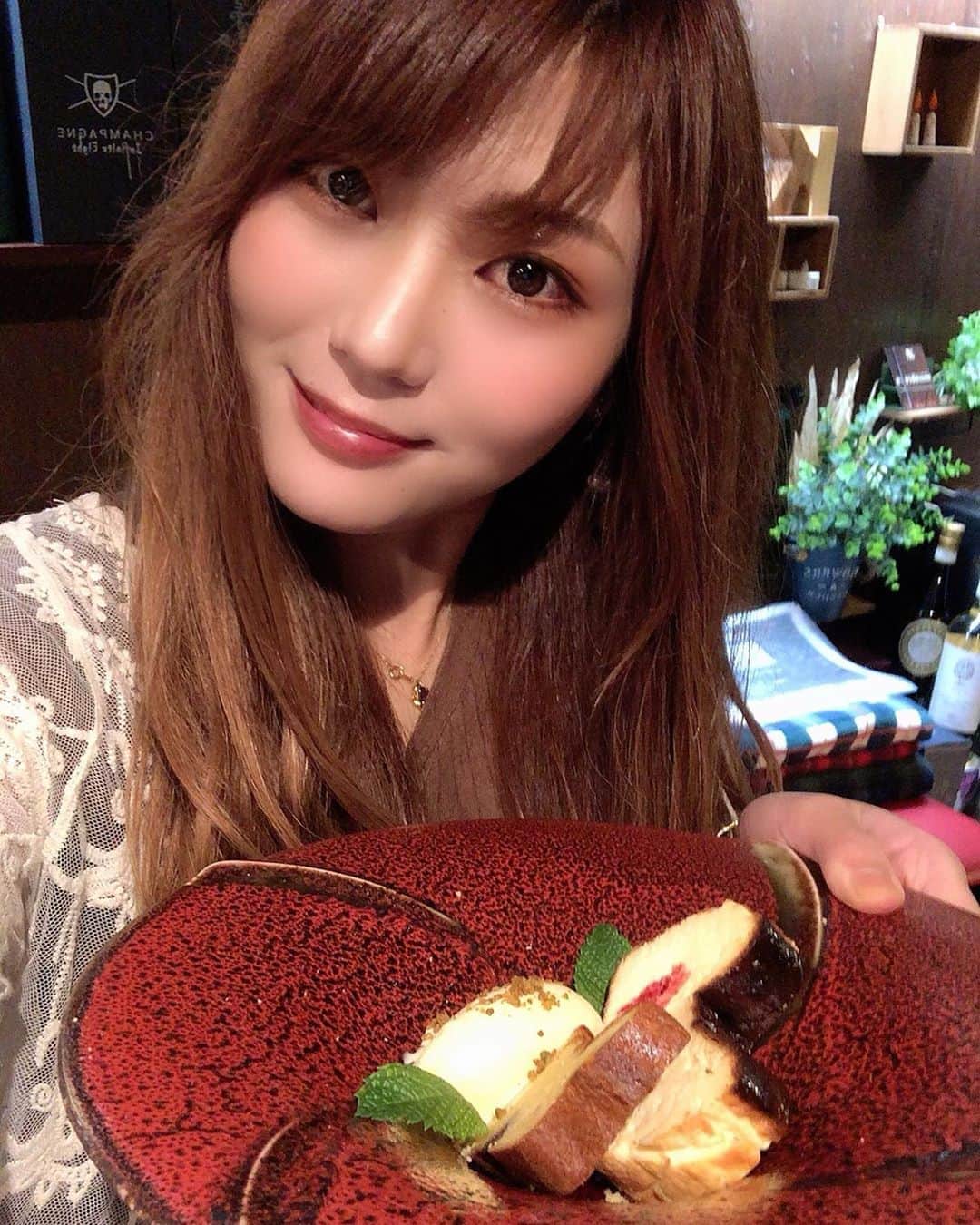 さやかのグルメインスタ