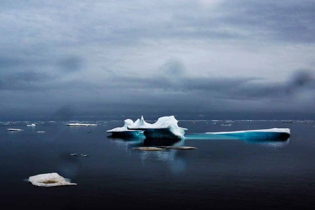 ナショナルジオグラフィックさんのインスタグラム写真 - (ナショナルジオグラフィックInstagram)「Photo by @katieorlinsky | Sea ice on the Arctic Ocean, Utqiagvik, Alaska. I made this image while accompanying Inupiat hunters at sea during the summer of 2015, which at that point was the hottest summer Alaska had ever seen. They were looking for ugruk (bearded seal), which normally come around that time of year, but they were unsuccessful. Hunting, fishing, and foraging for food, known as subsistence, is not only crucial as the main food source for Inupiat communities, it is one of the most important aspects of cultural, spiritual, and everyday life. These ancient traditions are threatened by the realities of climate change in the Arctic more and more each day.」6月28日 23時37分 - natgeo