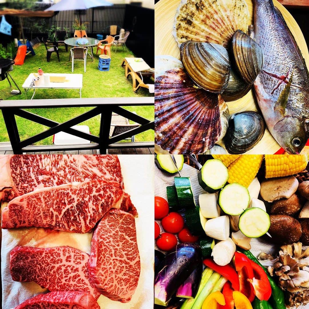川崎麻世さんのインスタグラム写真 - (川崎麻世Instagram)「知り合い家族の家でバーベキューを楽しんだ😊 ご近所さんも来たりで楽しかった。肉魚野菜をバランス良く頂きました🙆‍♂️ #庭でバーベキュー #肉魚野菜 #芝生の庭 #川﨑麻世 #川崎麻世」6月29日 0時06分 - mayokawasaki