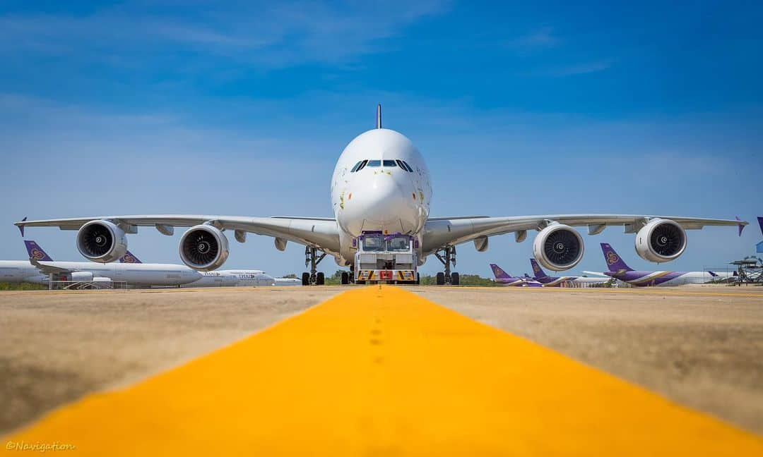 タイ航空さんのインスタグラム写真 - (タイ航空Instagram)「No path is ever too long when you walk along with a friend.  Photo Credit: @navigation_tg  #ThaiAirways #THAIA380 #AirbusA380 #A380」6月29日 0時21分 - thaiairways