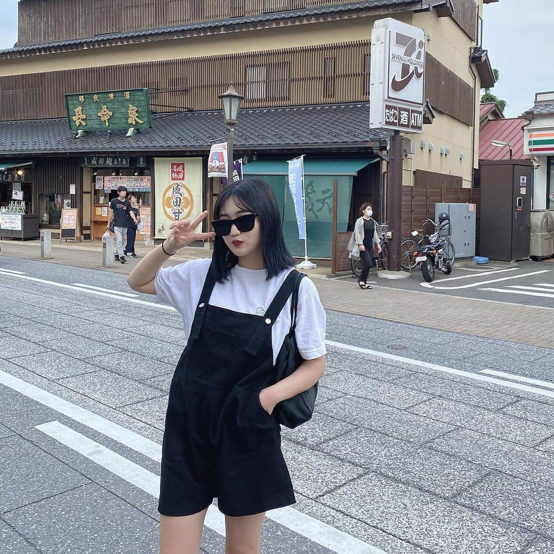 河崎みーなさんのインスタグラム写真 - (河崎みーなInstagram)「親友ちゃんの地元🚃ちょっとだけぷらーと案内してもらったよ🖤旅行気分で楽しかった~日本って最高🙂また今度は食べ歩きしたいな~~🍡 . .」6月28日 16時12分 - minakawasaki