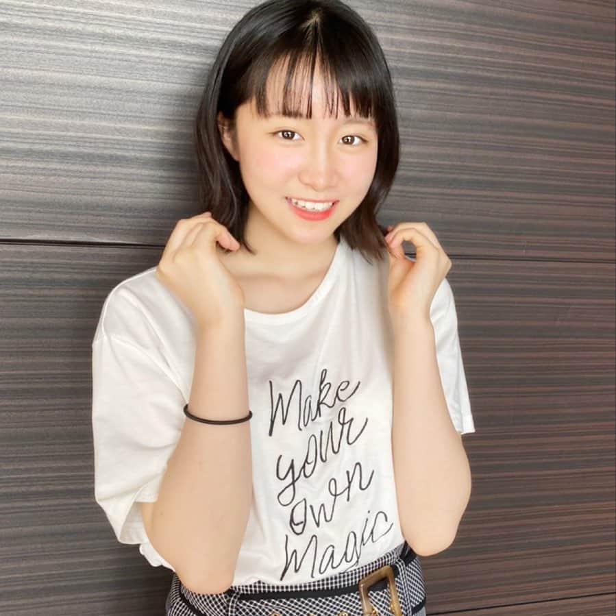 千寛のインスタグラム：「短くしました〜😆😆 #千寛  #書家 #hairstyle  #jk  #jk1  #뷰티스타그램 #좋아요  #머리스타그램」