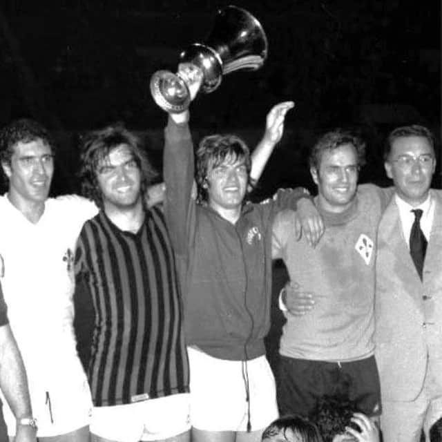 ACFフィオレンティーナさんのインスタグラム写真 - (ACFフィオレンティーナInstagram)「La Fiorentina vince la Coppa Italia 🏆 The Viola win the Coppa Italia 👏🙌 #OnThisDay in 1975 📅 Coppa Italia Final, Fiorentina-Milan 3-2 (Casarsa 14', Bigon 20', Guerini 54', Chiarugi 65', Rosi 67') #ForzaViola 💜 #Fiorentina #ACFFiorentina #CoppaItalia #AccaddeOggi #OTD」6月28日 17時16分 - acffiorentina
