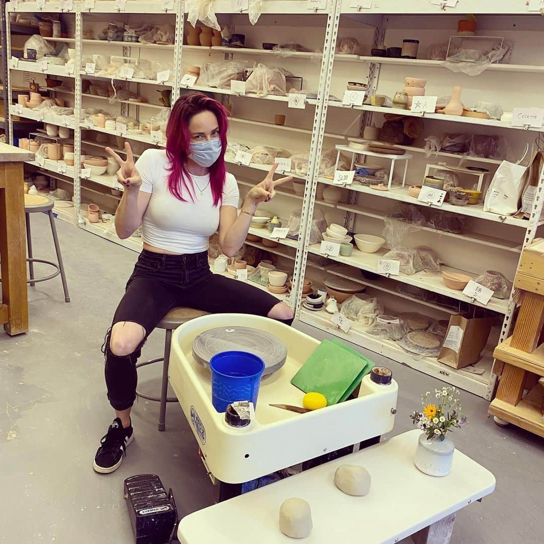 ルビー・ローズさんのインスタグラム写真 - (ルビー・ローズInstagram)「Pottery class with the coolest cat I know @caitylotz」6月28日 17時39分 - rubyrose