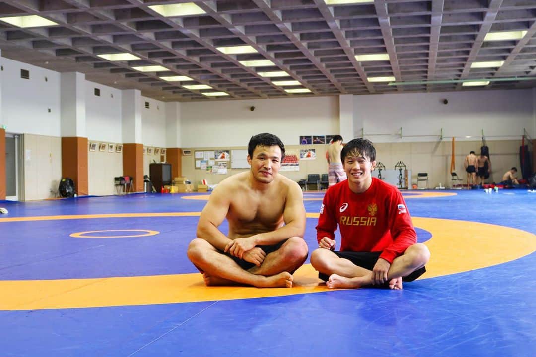 乙黒拓斗のインスタグラム：「少しずつ体を動かし始めてます🤼‍♂️」