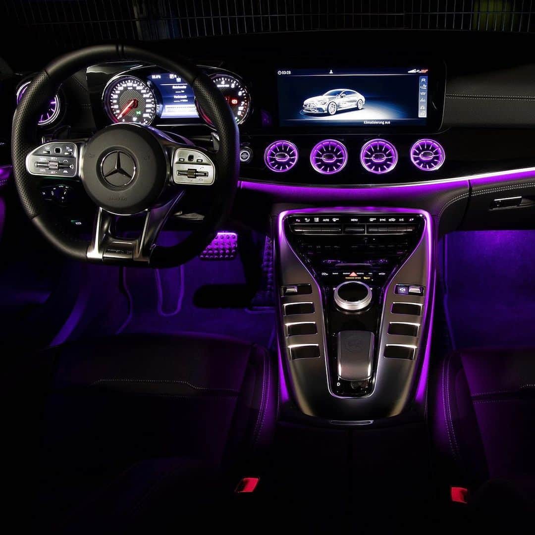 メルセデス・ベンツさんのインスタグラム写真 - (メルセデス・ベンツInstagram)「Set the right mood with just the right light. The new Ambient Light from Mercedes-Benz is designed to suit you. What is your favorite color? 📸 @senfinityphotography @d.k.wheelz @atti_ak  #MercedesAMG #daimler #thebestornothing #ambientlight」6月28日 18時00分 - mercedesbenz