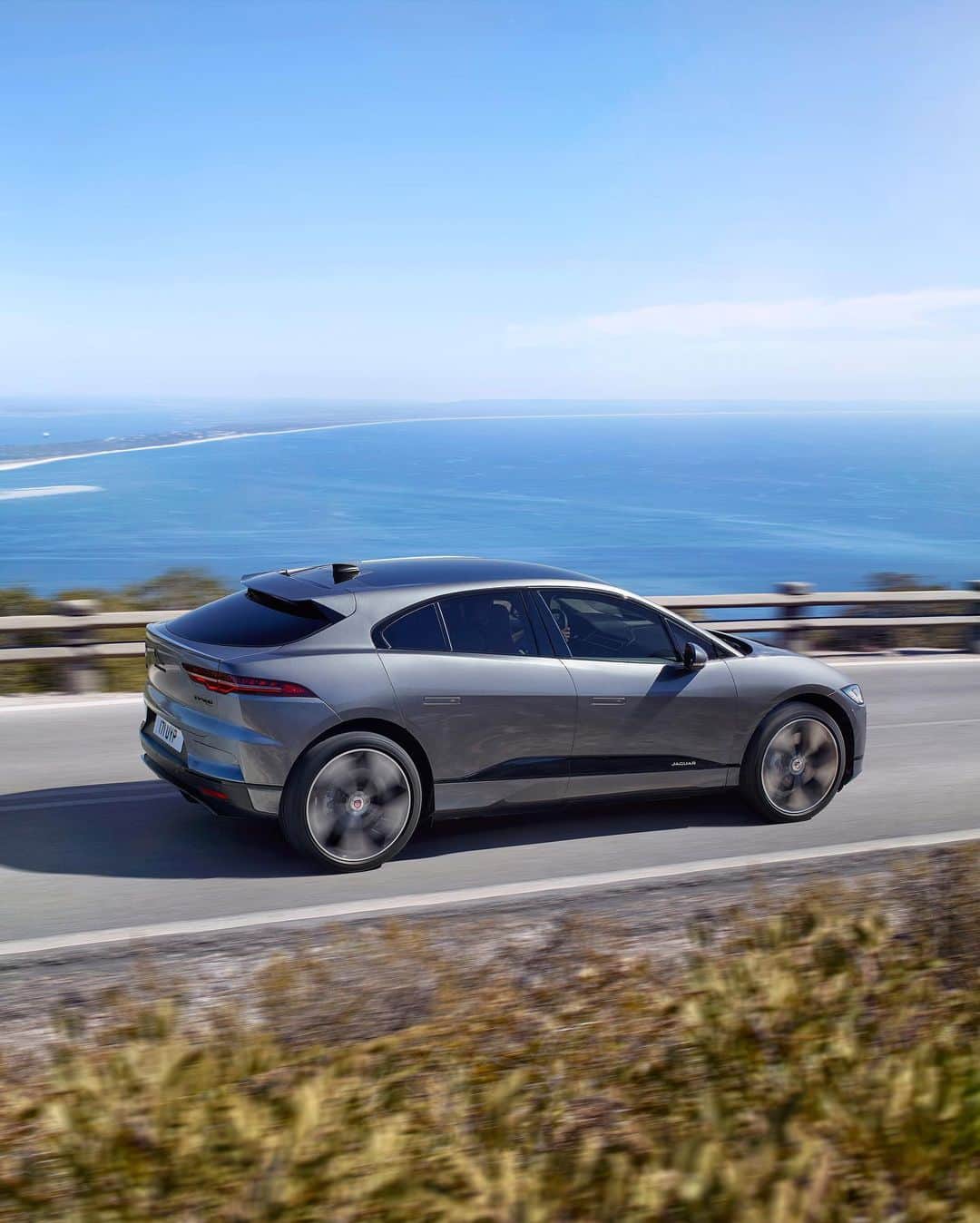 Jaguarさんのインスタグラム写真 - (JaguarInstagram)「The new #Jaguar #IPACE #PiviPro navigation system uses self-learning algorithms to optimise routing. Voice guidance even knows to remain quiet when you’re travelling through areas you know - with maps always up to date thanks to software-over-the-air (SOTA) functionality.  #Electric #EV #Premium #Luxury #Performance #SUV #AWD #ElectricCars #Technology #SOTH #CarsofInstagram」6月28日 18時34分 - jaguar