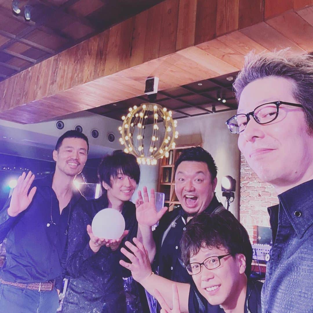 坂東慧のインスタグラム：「昨日のリトグリ『＞BRIGHT NEW WORLD＜ スペシャルオンデマンドライブ』最高に楽しかったなぁ！もっとライブやりたい！ #リトグリオンデマンド  #littlegleemonster」