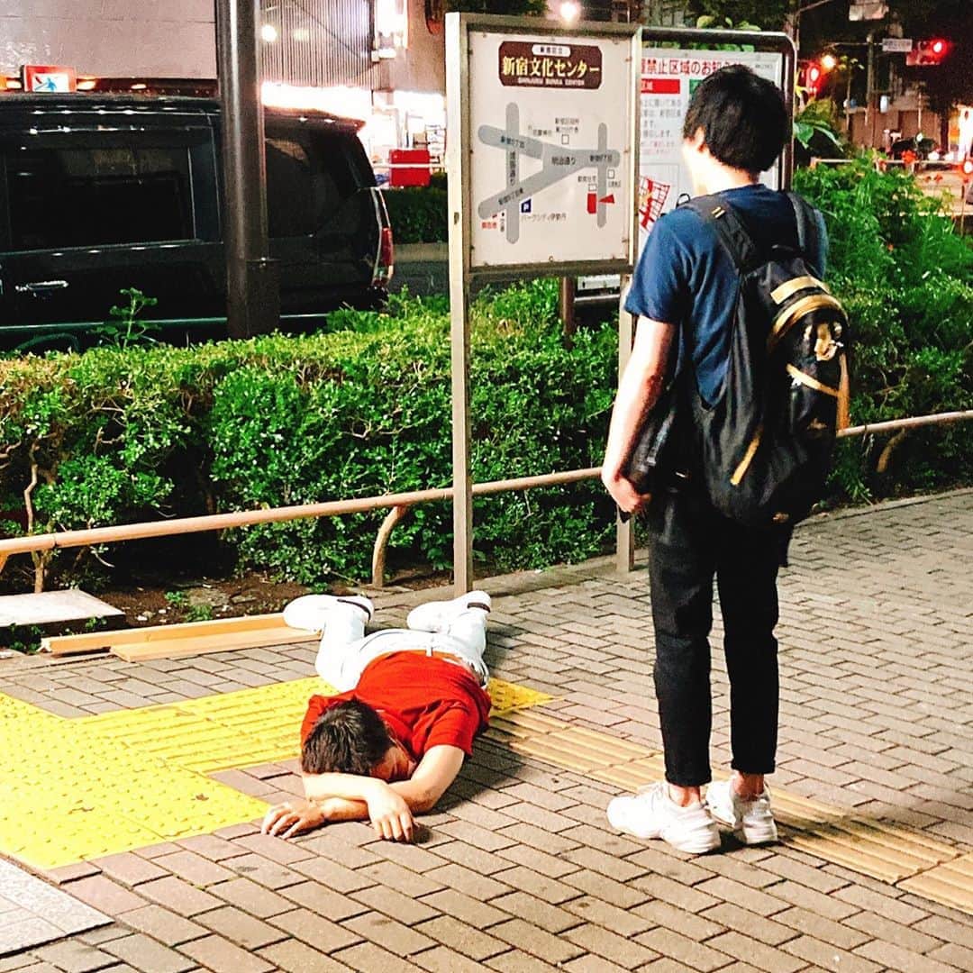 柳下毅一郎のインスタグラム：「#死体コレクション #2020 #summer #shinjuku #tokyo #新宿 #東京」
