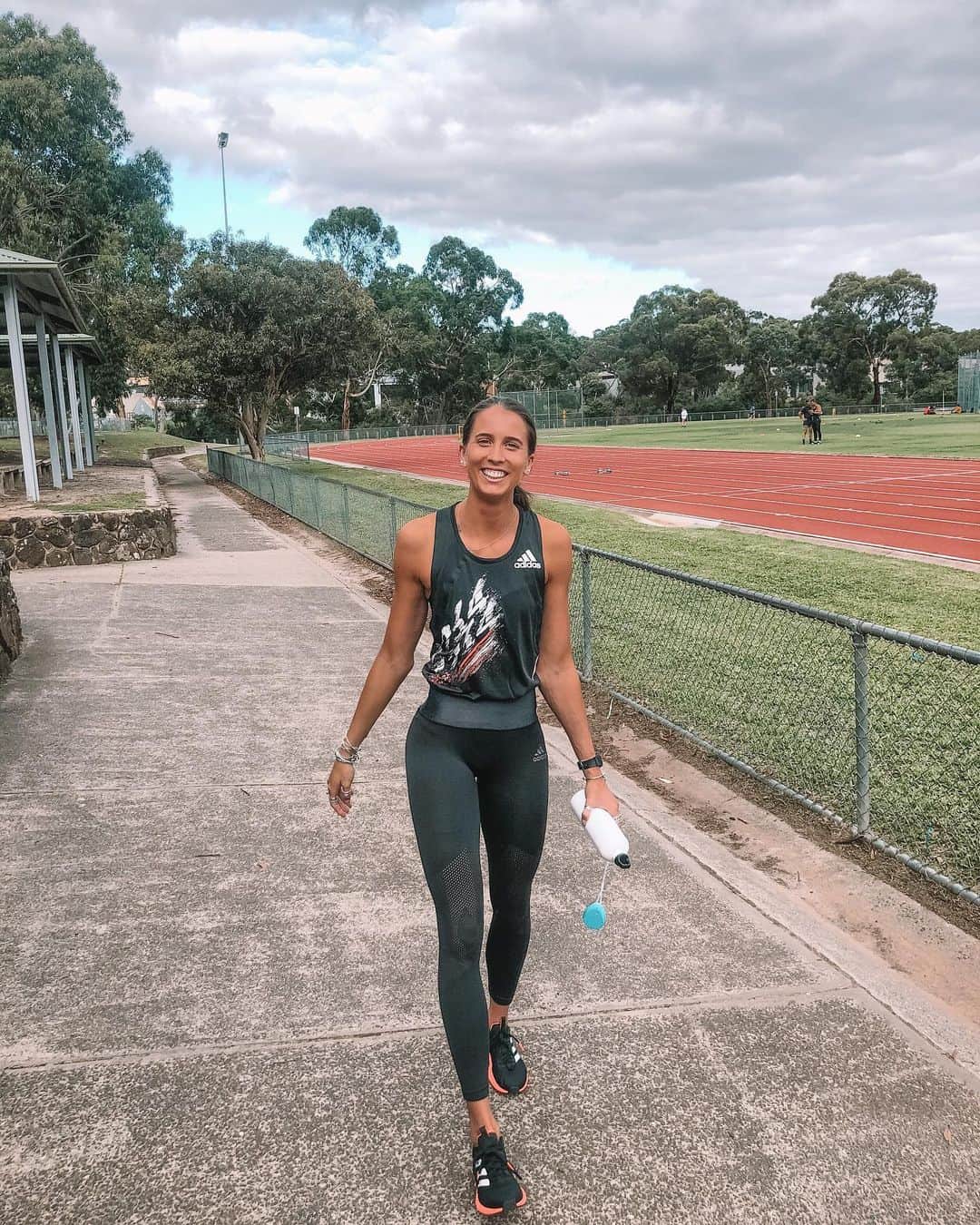 Maddie COATESのインスタグラム：「Persistence. Perfection. Patience. Power. Prioritise your passion. It keeps you sane.」