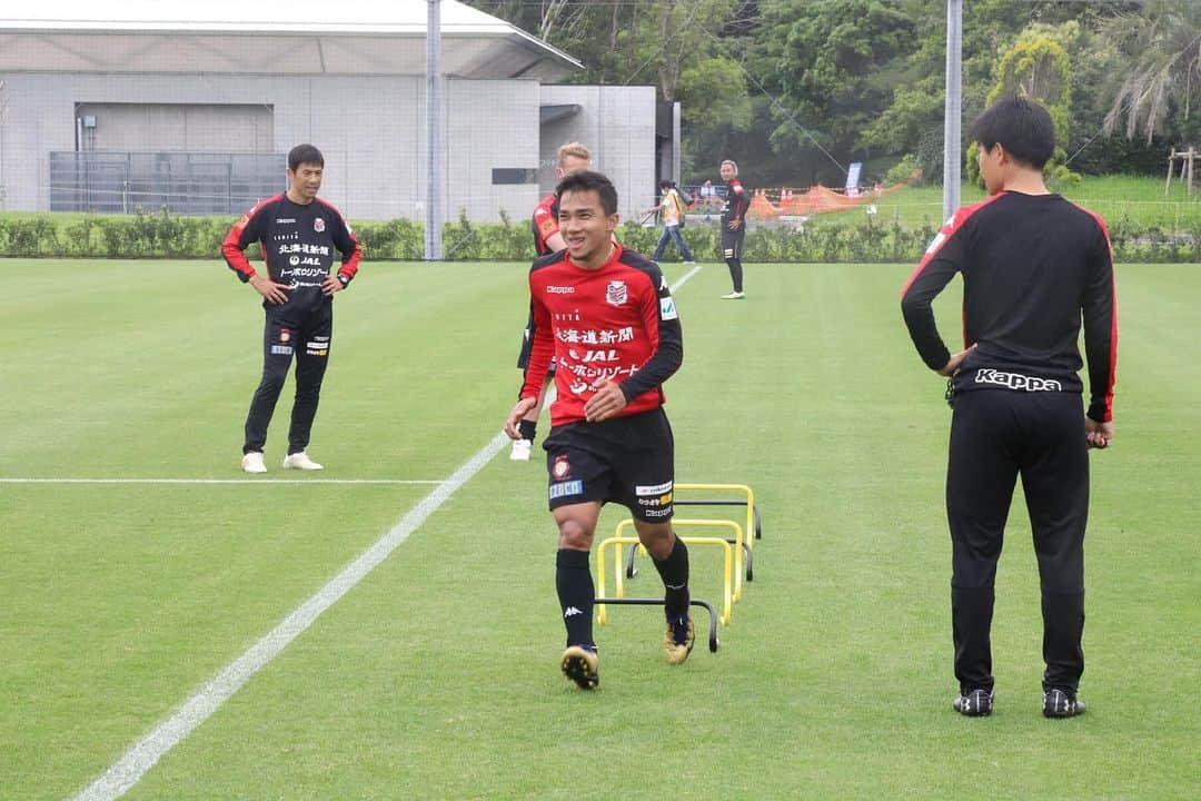 チャナティプ・ソングラシンさんのインスタグラム写真 - (チャナティプ・ソングラシンInstagram)「👌🏽@hokkaido_consadole_sapporo」6月28日 20時17分 - jaychanathip