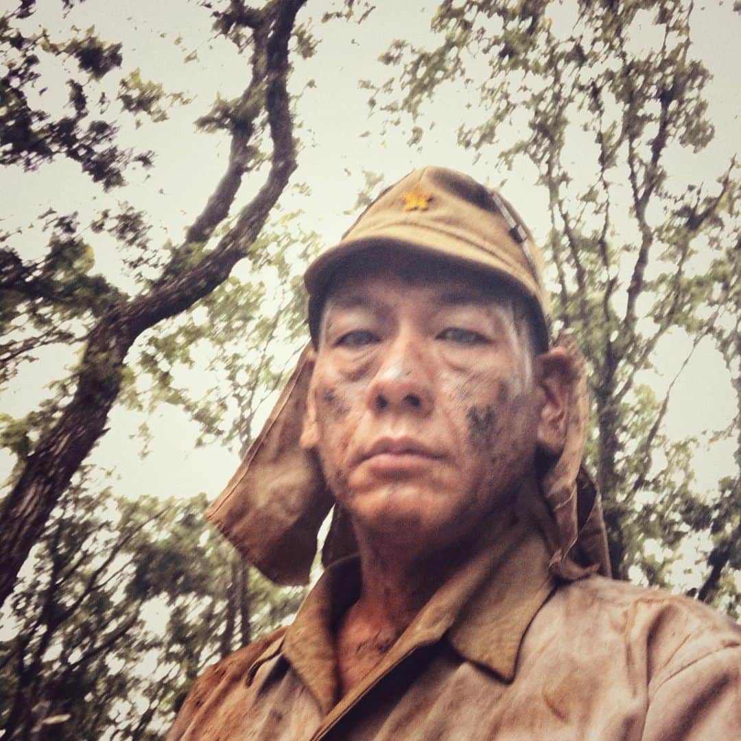 山崎潤のインスタグラム：「恥ずかしながら帰ってまいりました。  また新たな戦いに向かいます。  #山崎潤　#ドラマ　#日本兵　#ジャングル」