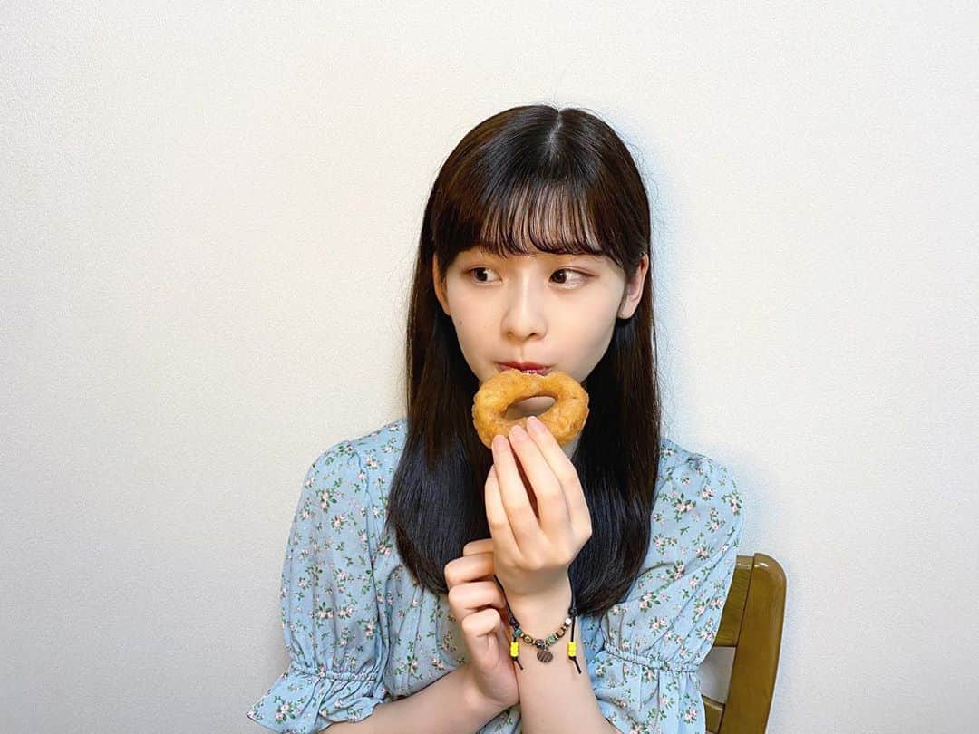 浅井七海さんのインスタグラム写真 - (浅井七海Instagram)「.﻿ ドーナツおいしい🍩﻿ Doughnuts are delicious🍩﻿ ・﻿ ・﻿ #ドーナツ #🍩 #doughnuts」6月28日 20時19分 - naamin48_