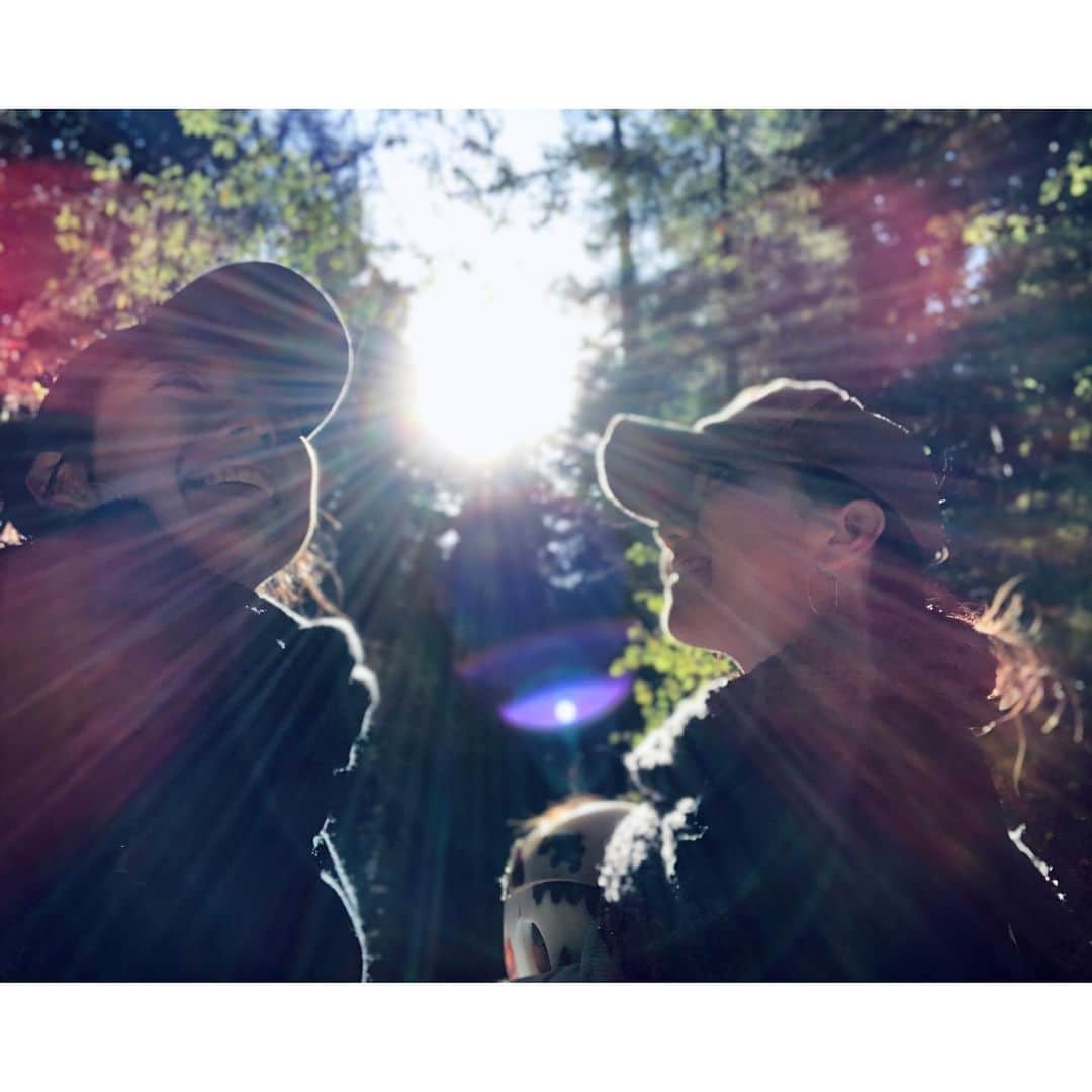 太田彩乃さんのインスタグラム写真 - (太田彩乃Instagram)「Deep breath...🌿🌏 写真を見返してて、思わず脳内森林浴。 去年の冬、妹と行ったMuir woods🌳 . . #muirwoods #redwoods #sanfrancisco #ayano旅_sanfrancisco #森林浴 #ハイキング #深呼吸の必要」6月28日 20時21分 - ayano.ohta