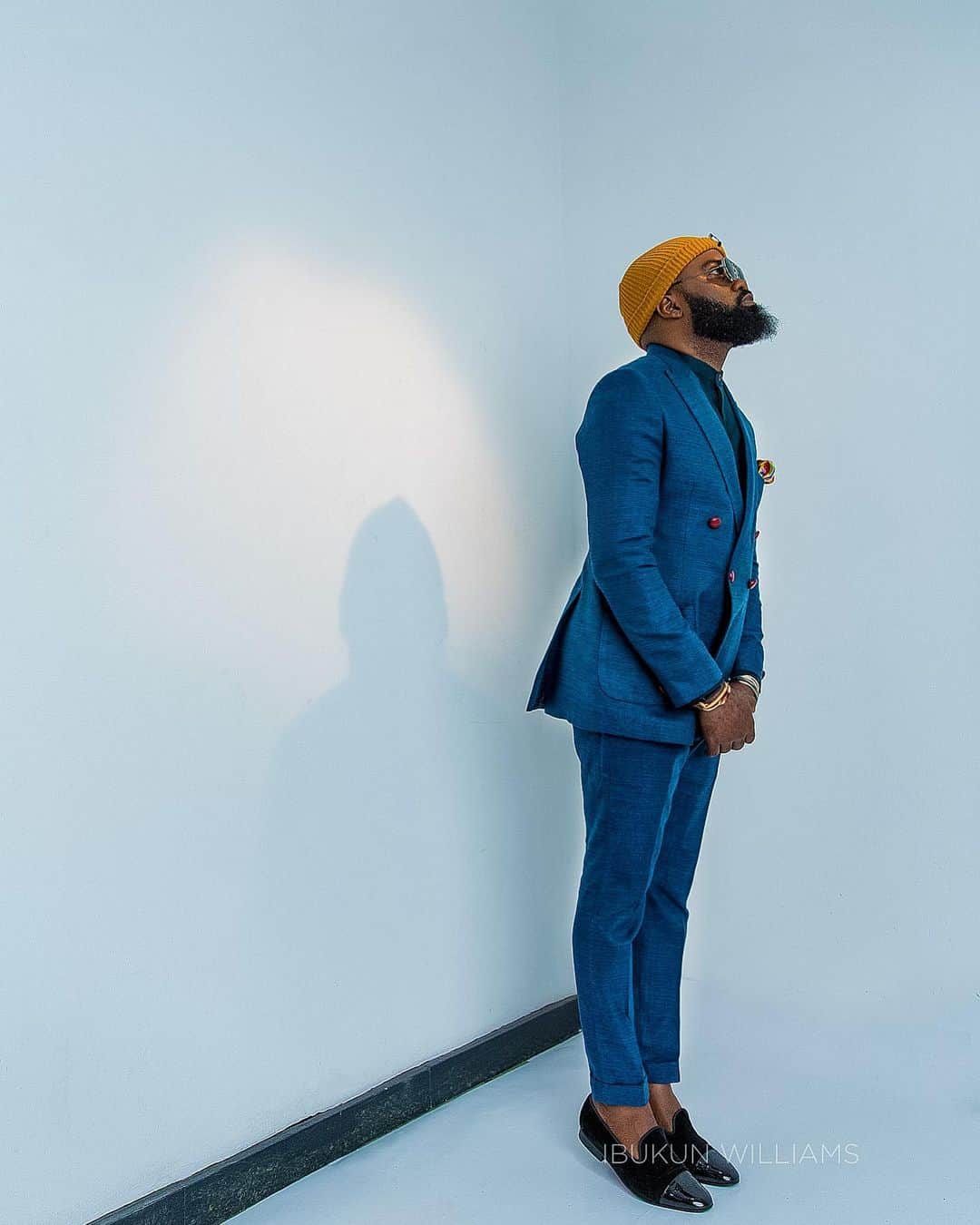 ノーブル・イグウェさんのインスタグラム写真 - (ノーブル・イグウェInstagram)「S U N D A Y  Since I teach your MCM how to dress,does that make me a Sunday School Teacher? #style #stylevitae #lifestyle」6月28日 20時44分 - noble_igwe