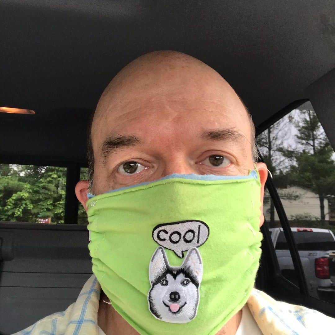ジョン・キャロル・リンチのインスタグラム：「#atleastwearamask morning.」