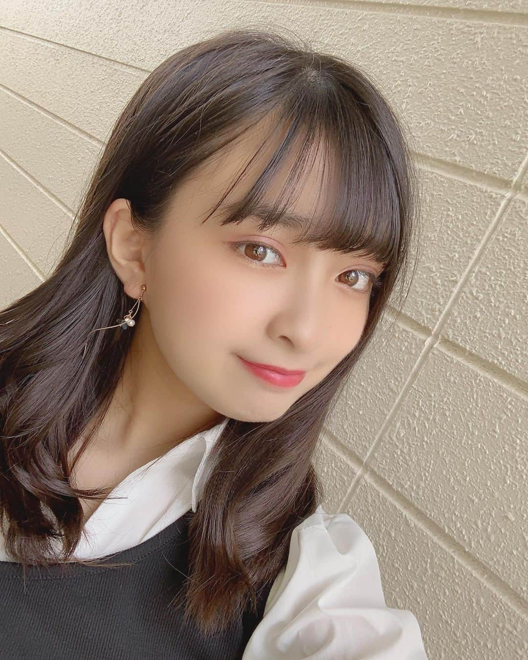 星野愛美さんのインスタグラム写真 - (星野愛美Instagram)「久々に東京いってきたのに、渋谷とか行かなかった🙃🙃 ・ ・ あら、この3つの写真ほぼ同じ表情だ！☺︎☺︎ #シブサン #ピンククラス」6月28日 21時12分 - aimi._.nn08