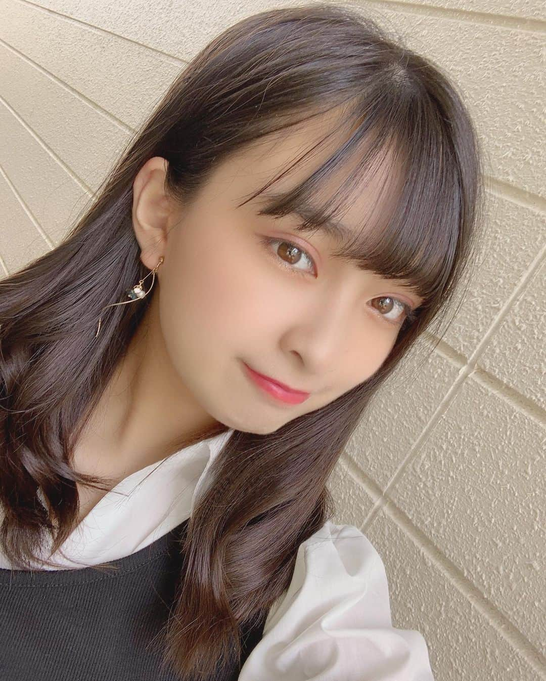 星野愛美さんのインスタグラム写真 - (星野愛美Instagram)「久々に東京いってきたのに、渋谷とか行かなかった🙃🙃 ・ ・ あら、この3つの写真ほぼ同じ表情だ！☺︎☺︎ #シブサン #ピンククラス」6月28日 21時12分 - aimi._.nn08