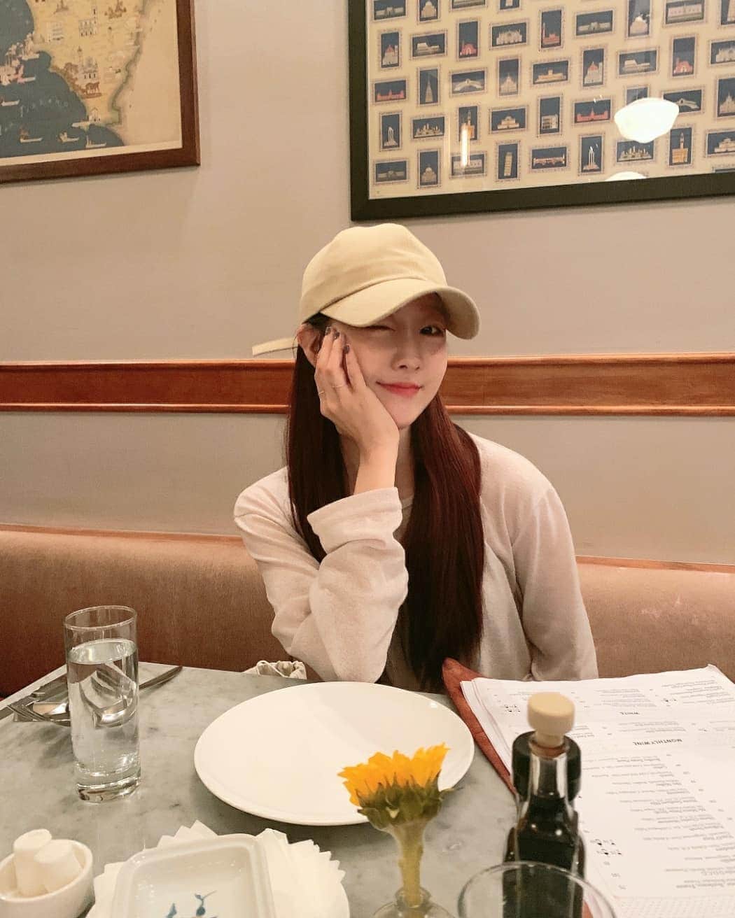 ユジョンのインスタグラム：「#🍽🥂」