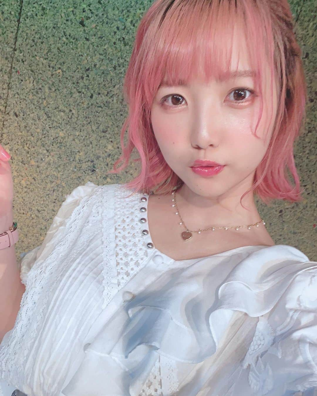 戸田真琴さんのインスタグラム写真 - (戸田真琴Instagram)「きのう #ootdfashion #pinkhair #tokyofashion #girl」6月28日 22時17分 - toda_makoto