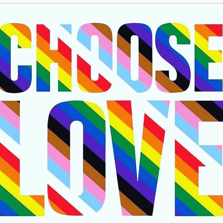 ダナイ・ガルシアさんのインスタグラム写真 - (ダナイ・ガルシアInstagram)「Happy pride month!!! 🌈🌈🌈🌈 I choose love everyday, all day for eternity and beyond. To my #lgbt family, I celebrate you & I love you!!! #pridemonth #herewego #love #light #universe #community #comunidad #amor #pride #grateful #blessed #chooselove #familia #thebest #amigos #fansforlife #sweet #gratitude #amor  Never forget the magic 🌈💕🌷」6月28日 22時18分 - danaygarcia1