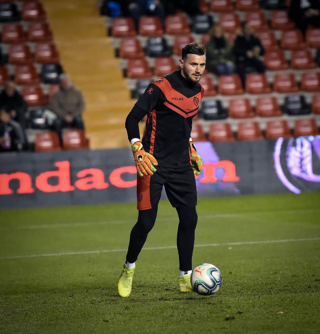 のインスタグラム：「Focus ⚽️ #SD1 #laliga」