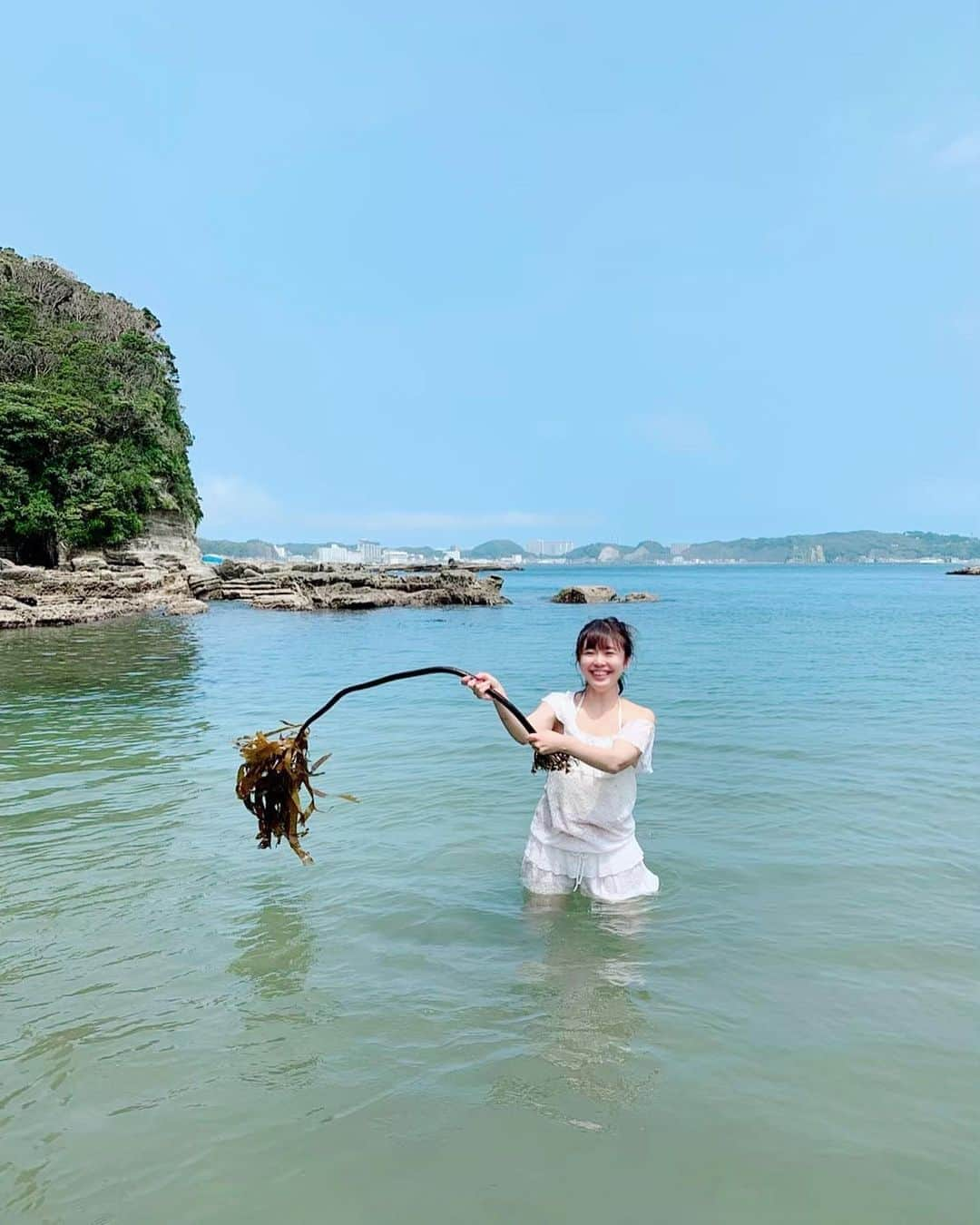 野澤美仁さんのインスタグラム写真 - (野澤美仁Instagram)「30歳になりましたー🐠🐡🐳 小さい頃から、自然と動物とアートが大好きなので、今後も好きなものと触れ合いながら、さらに成長していきたいと思います🍉🦔🌻🦍 毎週金曜日、22時から、レインボータウンFM （88.5MHz ）「ミサトーナイト！！」 ぜひ聴いてください❤️ 今月は、収録でお送りいたします☺ YouTube LIVEでは見れなくなってしまいましたが、リスラジと東京都ではラジオで聴く事ができます！  ラジオ#レインボータウンfm #fm#radio#金曜日#88.5#japan#おうち時間 #リスラジ #stayhome #ステイホーム #tokyo#birthday #birthdaygirl #誕生日#30代 #30#海#sea#ocean#art#自然」6月25日 2時42分 - misatonozawa0625