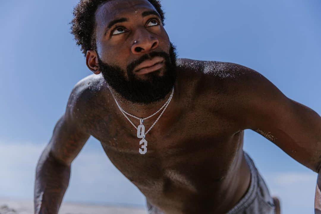 アンドレ・ドラモンドのインスタグラム：「You still not a believer?😏」