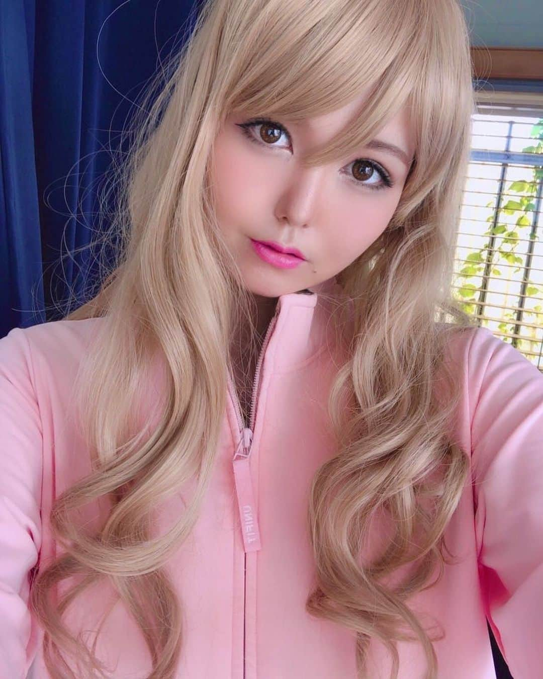 九条ねぎ あぴるさんのインスタグラム写真 - (九条ねぎ あぴるInstagram)「ギャルねぎ⭐️ Blonde hair girl cosplay💖　 It is called a gal in Japan. #グラビア　#コスプレ　#ギャル　#メイクで変わる #japanesegirl #gal」6月24日 18時19分 - negi_kujyo