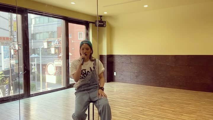 acaneのインスタグラム：「#acanecover ・ 『やさしいキスをして / DREAMS COME TRUE』 フルはYouTubeに載せてます🥰🎉 インスタに載せてない曲も たくさんアップしとるけんみてね😚🔥 ・ #dreamscometrue #やさしいキスをして #acane #acaneを有名に」