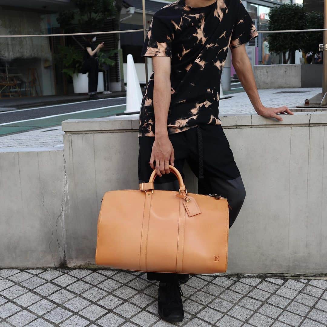 Vintage Brand Boutique AMOREさんのインスタグラム写真 - (Vintage Brand Boutique AMOREInstagram)「Louis Vuitton Nomade Keepall 50.  On website search for AO27187  #amoretokyo #amorevintage #amoregentleman #louisvuitton #vintagelouisvuitton #ルイヴィトン #ヴィンテージルイヴィトン #mensfashion #mensfashionpost #mensstyle #menswear #mensbag #mensbags」6月24日 18時52分 - amore_tokyo
