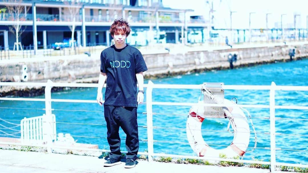 石田太志のインスタグラム：「I assumed office @nodd_jp ambassador! Thank you so much. And theirs concept is great. That’s why I decided to assume office. ･ #footbag #taishiishida #soccer #follow #worldchampion #performance #performer #instagramer #hackysack #nodd #fashion #apparel #art #handicap #handicapped #handicapart #commedesgarcons #ganryu」