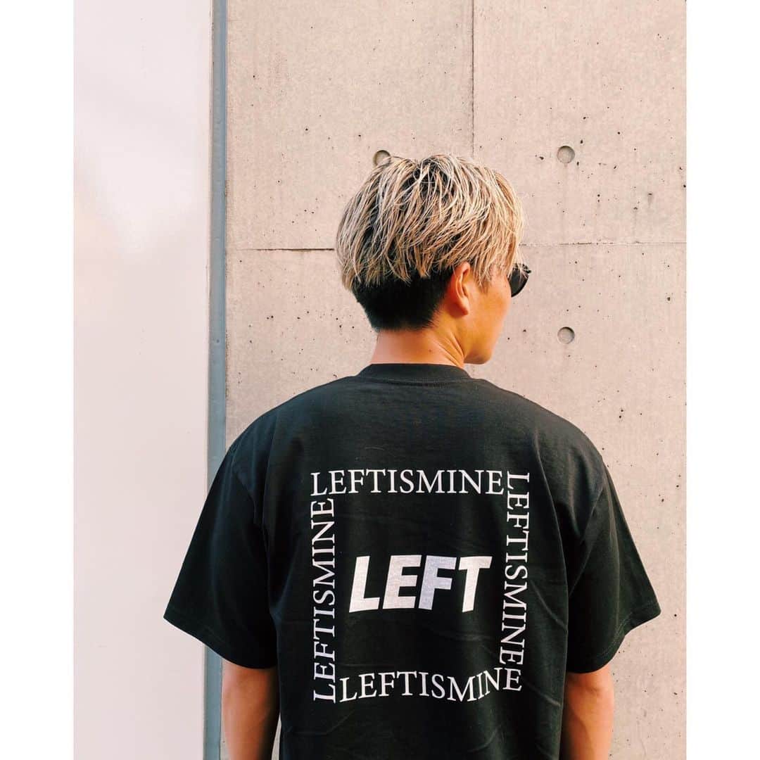 山中亮輔さんのインスタグラム写真 - (山中亮輔Instagram)「Tシャツ送料込み5000円 受注期間を1週間設け約3〜4週間後に発送させていただきます。 プロフィール欄からアクセスできます。 よろしくお願いします。  #LEFT #LEFTISMINE」6月24日 20時19分 - yamanaka_ryosuke24