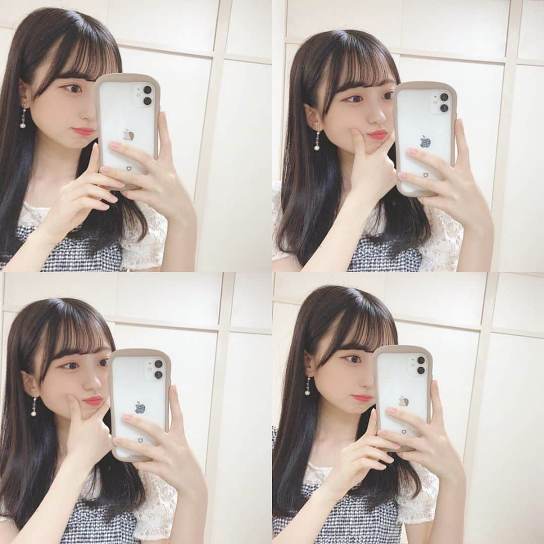 渡部愛加里さんのインスタグラム写真 - (渡部愛加里Instagram)「こんばんは.﻿ ﻿ ﻿ Switchを買ってからあつもりにしっかりとハマってます…﻿ ﻿ 一生魚釣ってる😶笑﻿ ﻿ ﻿ 友と通信しようね！って話してるから早くできたらいいなぁ＾＾﻿ ﻿ ﻿ #鏡越し #ootd #ファッション #Switch #あつ森 #はじめました」6月24日 20時16分 - akarin_1018