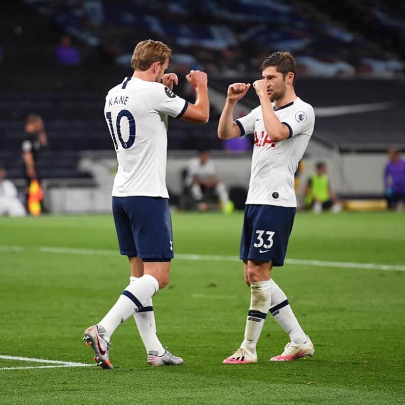 ハリー・ケインのインスタグラム：「3 points, Clean Sheet, Goal. 🔥⚽️」
