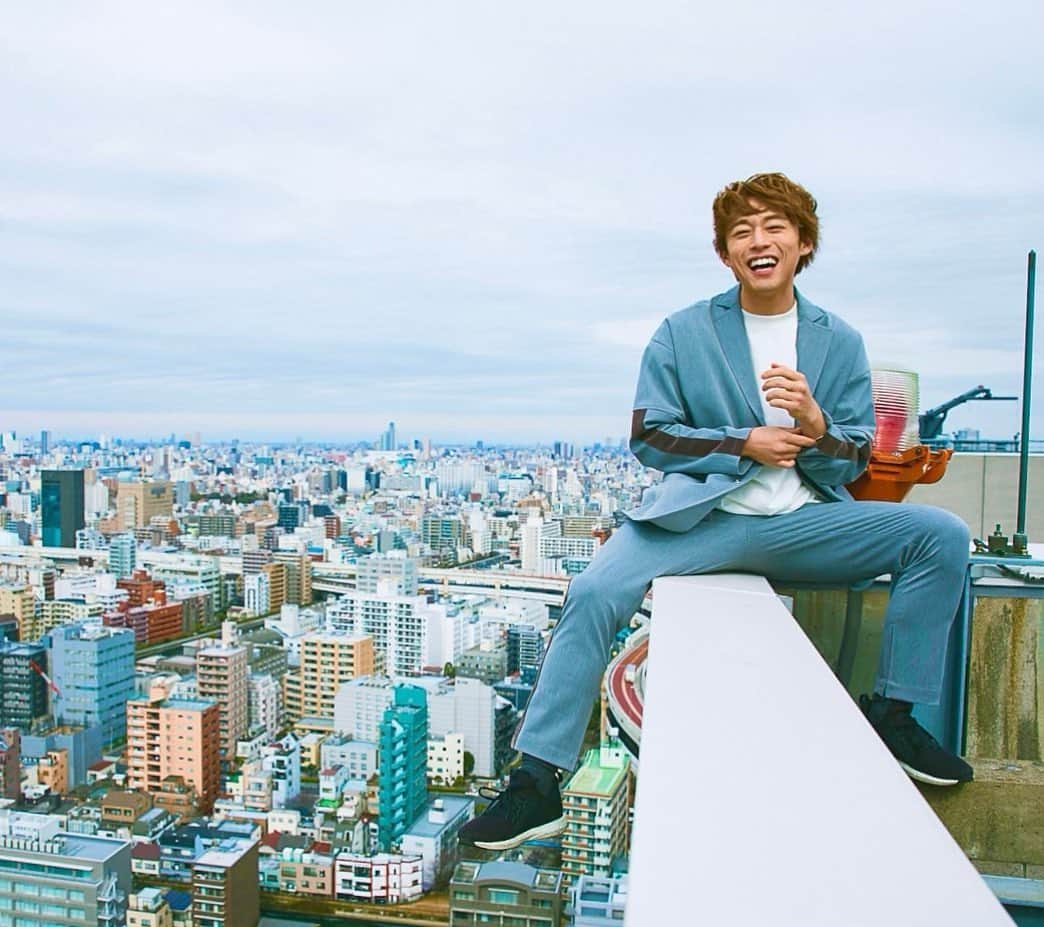 元木聖也のインスタグラム：「#撮影 #オフショット #rooftop」