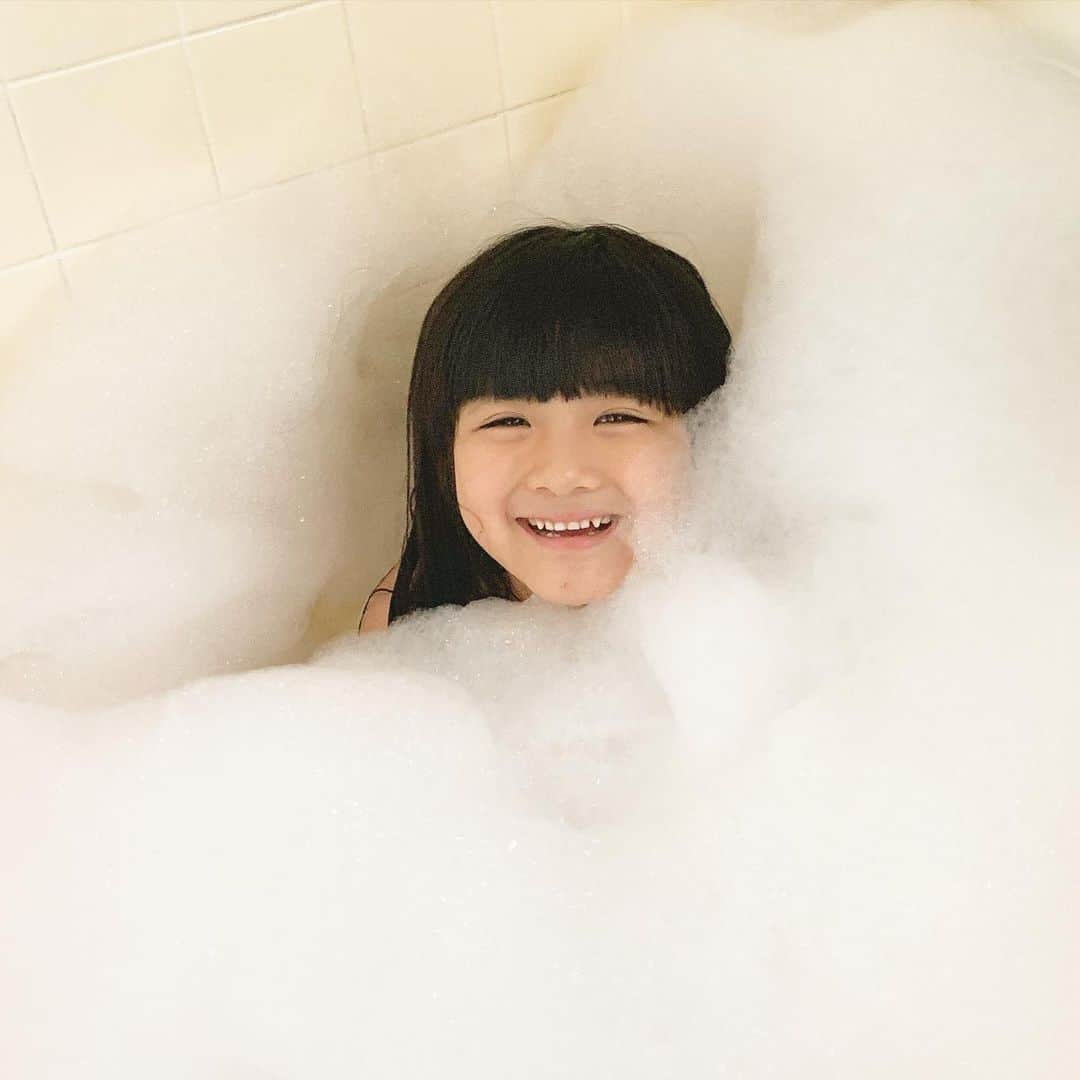 山口尚美のインスタグラム：「☁️あわあわ🛁☁️」