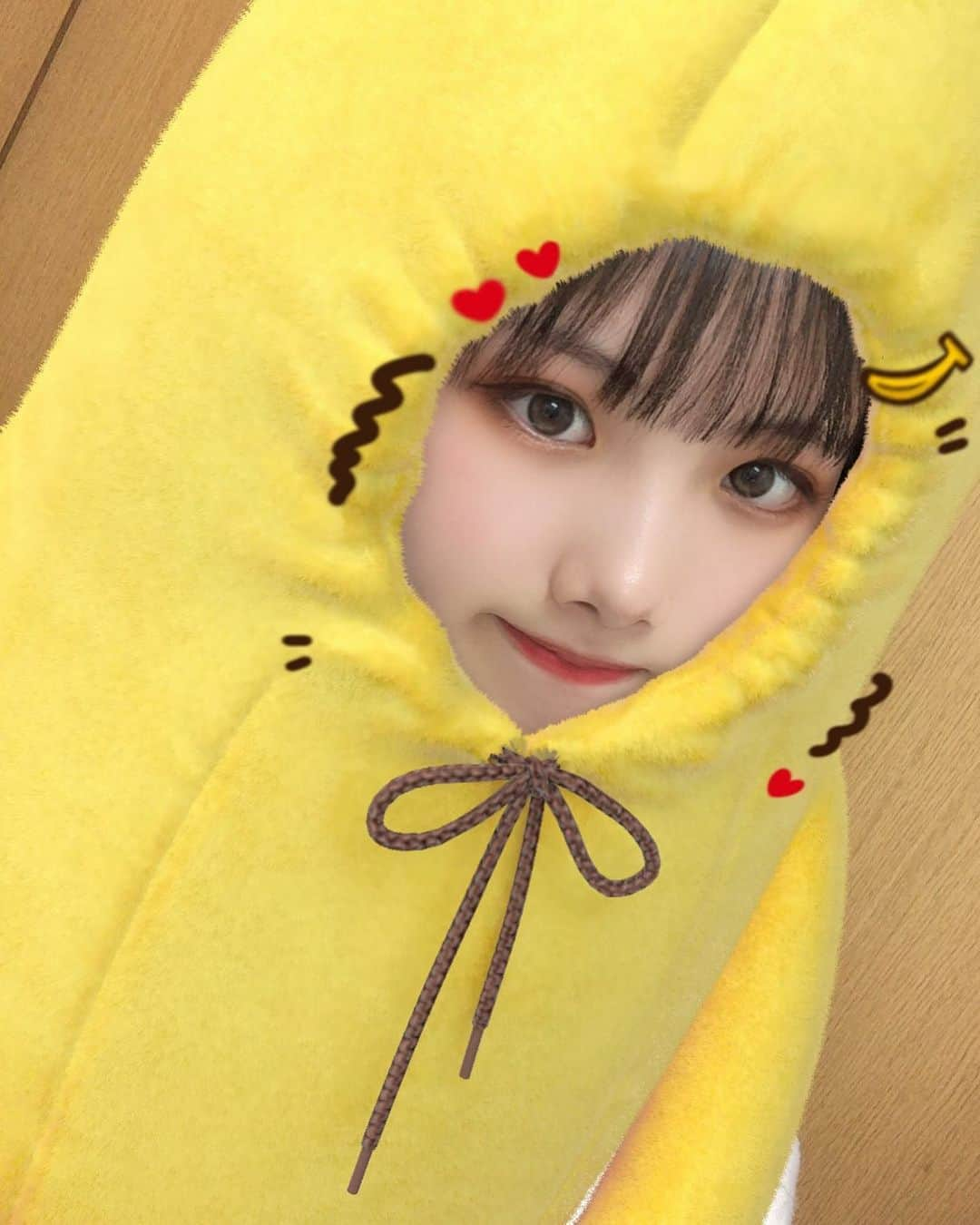 中野みやびさんのインスタグラム写真 - (中野みやびInstagram)「ばななにがて  #ばなな #バナナ #banana #ミニオン #みにおん #minions #yellow #snow #fruit #girl #女子 #followｍe #ribbon #リボン #民謡ガールズ #みやび」6月24日 21時21分 - n_miyabi0123