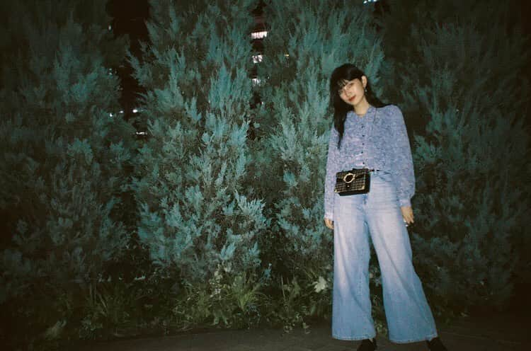 梶川愛美さんのインスタグラム写真 - (梶川愛美Instagram)「👗👡👗👡 ・ ・ ・ #mycoordinate #bluebase #fashion #filmcamera #filmcameraclub  #jk1 #fjk #favoritepicture #followme #followmee #follow_me #kaji」6月24日 21時27分 - kajikawa_manami