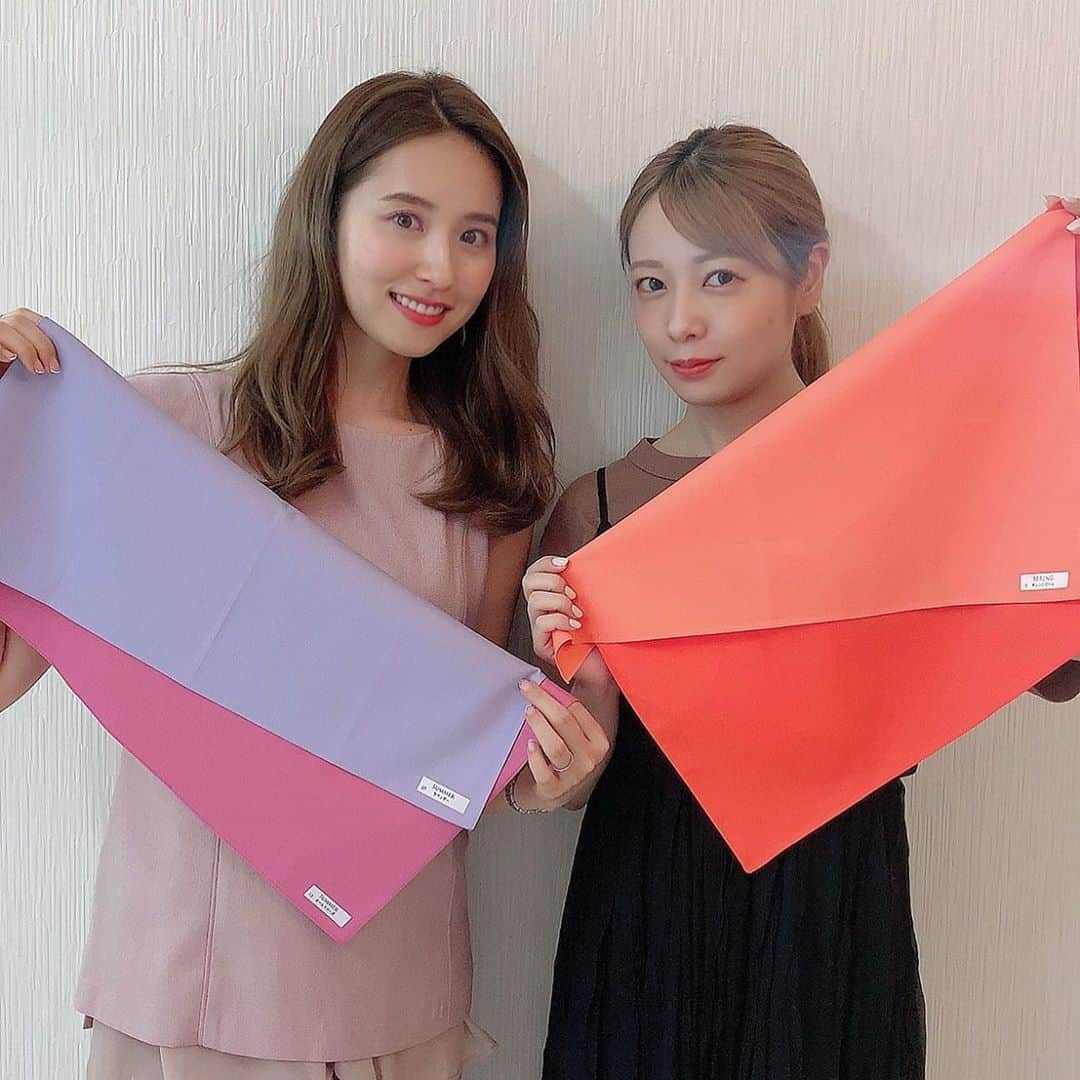 斉藤優里さんのインスタグラム写真 - (斉藤優里Instagram)「みさとみさのパーソナルカラーの先生、﻿ 里奈先生にイメージコンサルタント﻿ 受けてきました〜🐶🧡﻿ 気になる結果は、﻿ 1st スプリング 2nd オータム﻿ 顔タイプ　アクティブキュート﻿ 骨格　ストレート　でした♡﻿ ﻿ 簡単にパーソナルカラーだけ言うと﻿ #イエベ春 でした🌼﻿ 暖色系のが圧倒的得意みたいで、﻿ 寒色がかなり苦手なようでした（笑）　﻿ これからわたしの私服は暖色が﻿ かなり増えると思うし、﻿ 挑戦したことのないカラーも﻿ 一歩踏み出すきっかけになったよ！﻿ 知らないことがたくさんあって﻿ 話を聞いてて本当に面白かったな💓﻿ ﻿ 終わった後も、みさから連絡来て﻿ 似合う洋服の提案とかもしてくれて﻿ 本当に有り難かったし、優しい〜🥺💖﻿ 感謝しかないです♡﻿ ﻿ @rina.ogawa1978 ﻿ ﻿ ﻿ ﻿ #斉藤優里 #ゆったん﻿ #たんたんたんゆったんたん( •ㅈ• )﻿ #衛藤美彩 #みさ先輩﻿ #パーソナルカラー」6月24日 21時45分 - yuuri_3ito