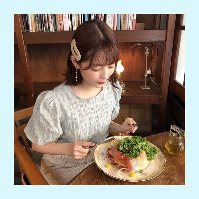 中西香菜さんのインスタグラム写真 - (中西香菜Instagram)「👀まつげメイクについて👀﻿ ﻿ ﻿ 私にとってメイクの中でまつげって1番大事な部分です！﻿ まつげによって目の印象がだいぶ変わります😣﻿ ﻿ 昔はビューラーをドライヤーであたためて、しっかりあげてから、CANMAKEかマジョマジョのをまつげ下地をつけてカールが落ちないように普段はしていました！🌷﻿ ﻿ だけど雨の日は上手く上がらなかったり、落ちてきたり、😭﻿ ﻿ それからはまつげパーマをしていたのですが、まつエクでもナチュラルにできるのだと知り、思い切って初めてのまつげエクステをやってみることにしました！💗﻿ ﻿ イメージをたくさん相談して、事前にまつげをあげてからつけてもらったのでくるんっで嬉しいです🥰﻿ ﻿ ﻿ ﻿#eyecandy表参道店  #表参道　#表参道マツエク　#マツエク　#アップワードラッシュ　#まつげエクステ　#グードラッシュ #まつ毛パーマ　#中西ハンドメイド　#中西香菜」6月24日 21時50分 - nakanishi_kana_