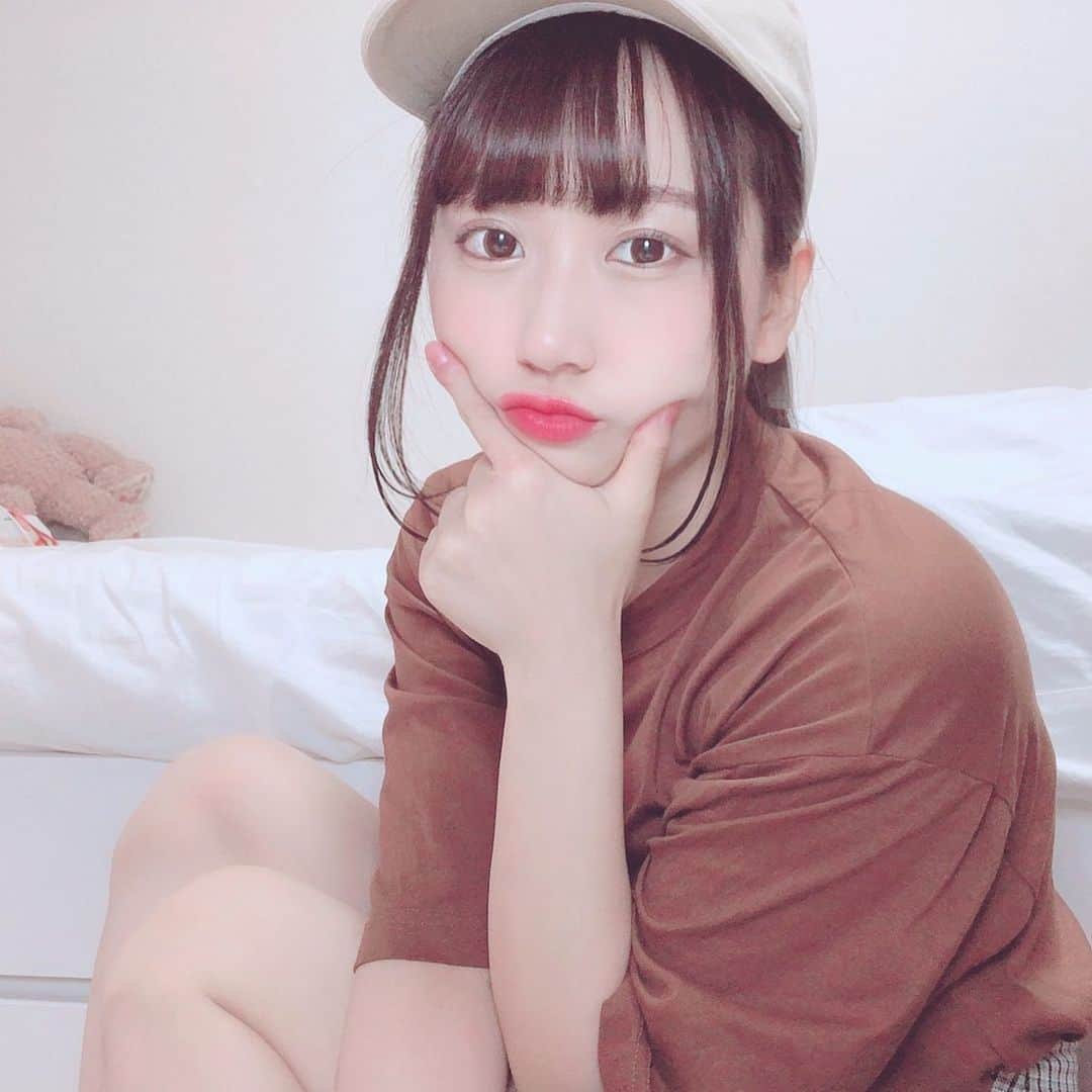 楠木まゆのインスタグラム：「🤎🤎🤎 ・ #茶色コーデ #cap #💗」